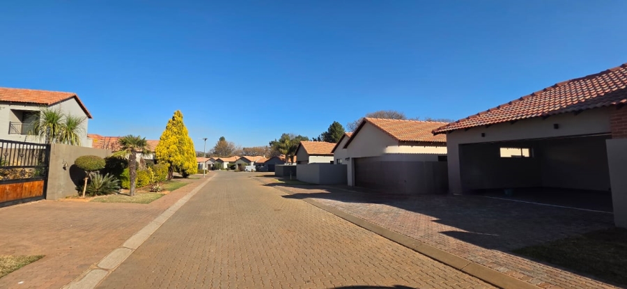 3 Bedroom Property for Sale in Melodie North West